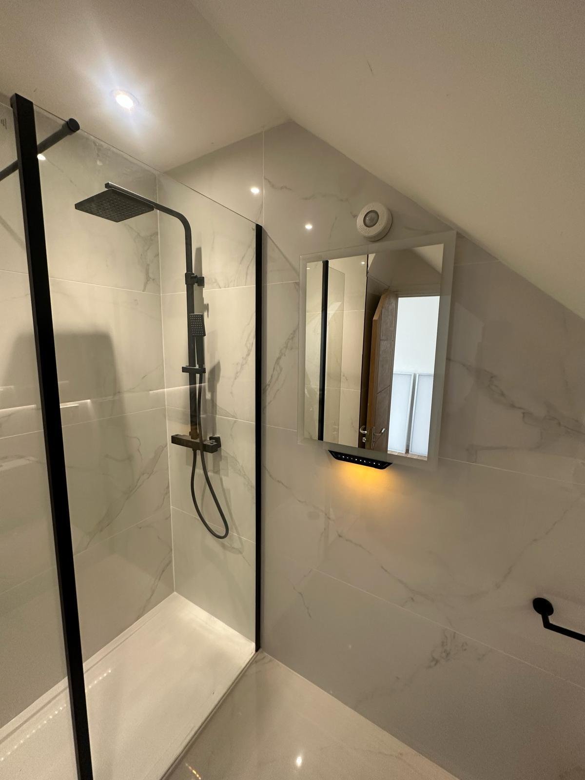 9c9a94c8-b230-45c3-9318-800d4e944a97