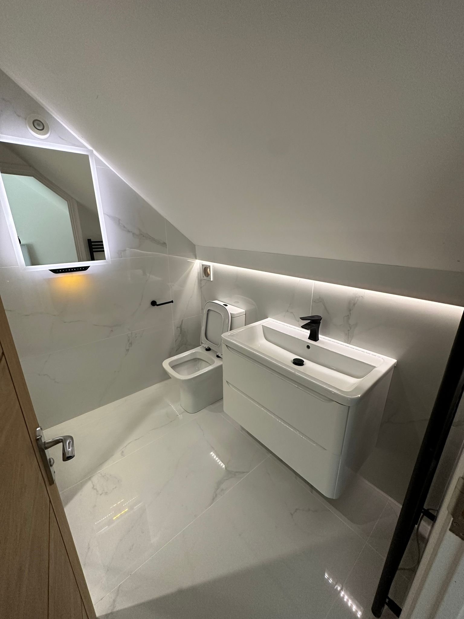 WhatsApp Image 2024-09-27 at 1.57.44 AM